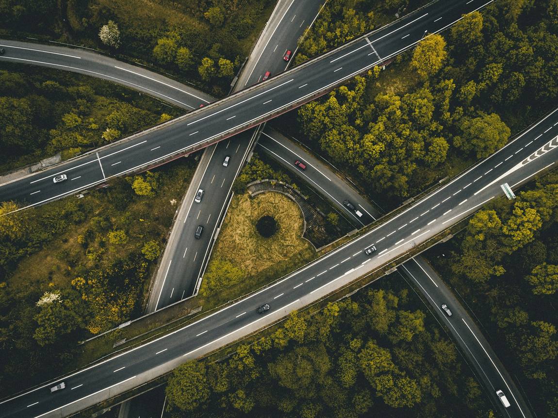 Échangeur routier vu du ciel